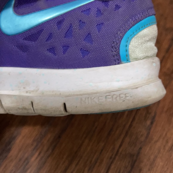 Nike Free 5.0 Shoes - Picture 9 of 9